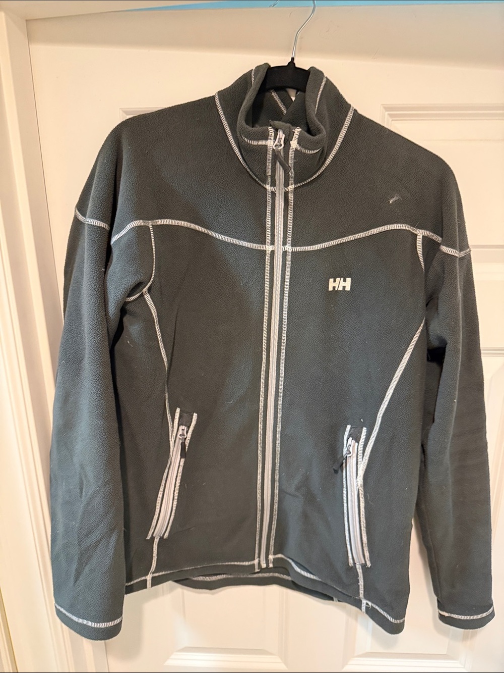 Helly Hansen Women’s Gray Full-Zip Fleece Jacket with Contrast Stitching
